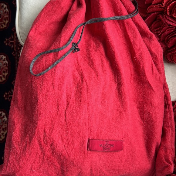 $2900 Valentino Garavani ROCKSTUD shoulder bag - Picture 13 of 13